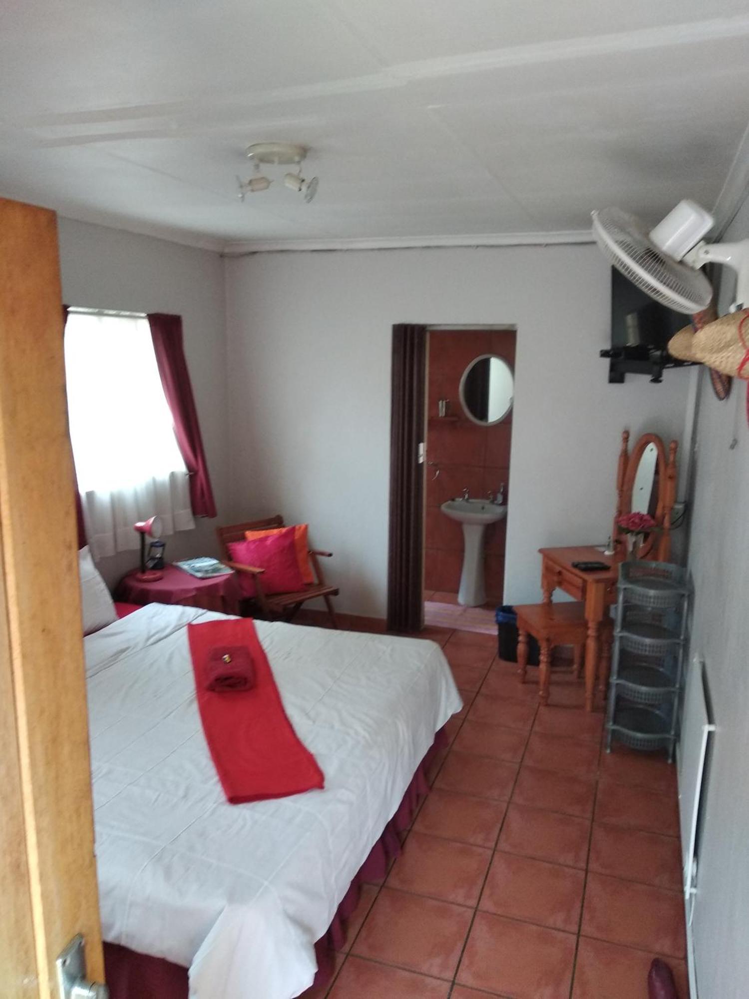 The Clifton Room'S Centurion Camera foto